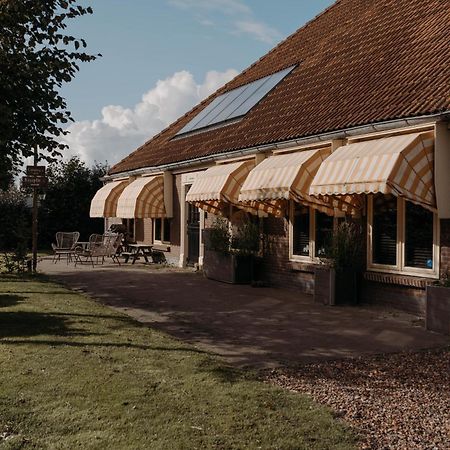 Camping De Tulpenweide Lege Kampeerplaats, Lege Plaats Op Het Gras Zonder Bed 브리잔드 외부 사진